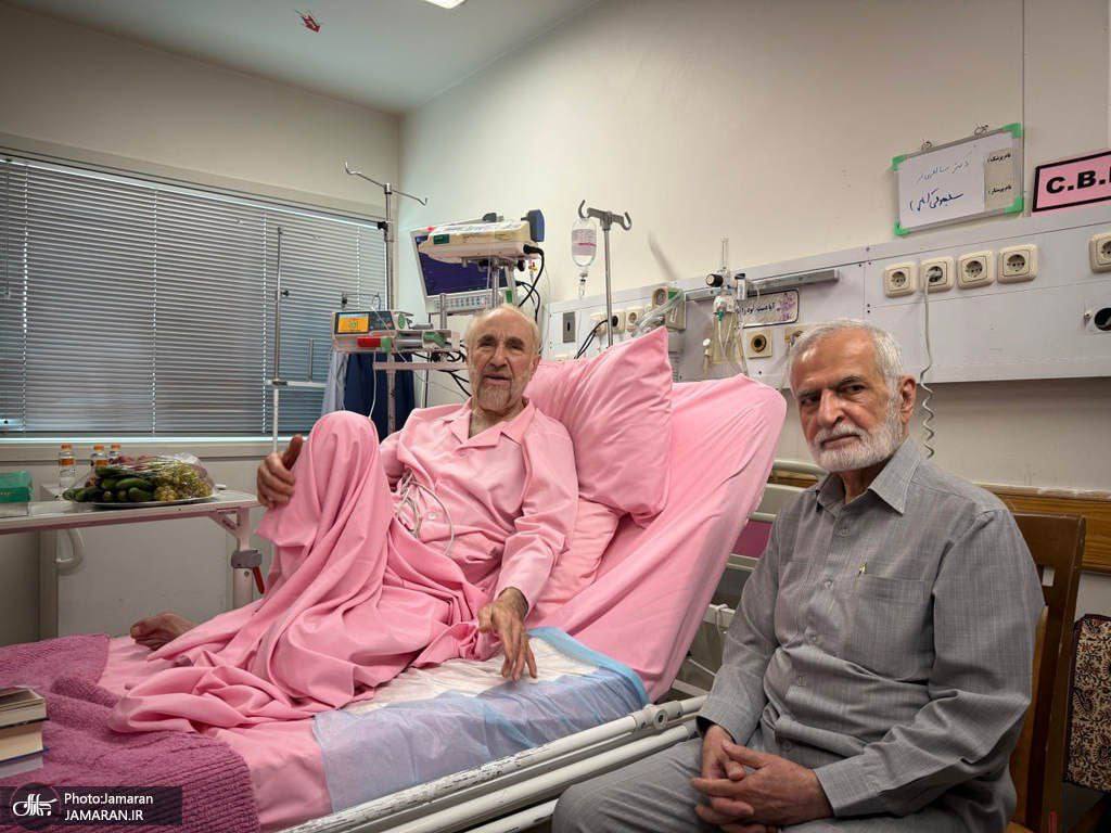 عیادت کمال خرازی از سید محمد خاتمی + عکس
