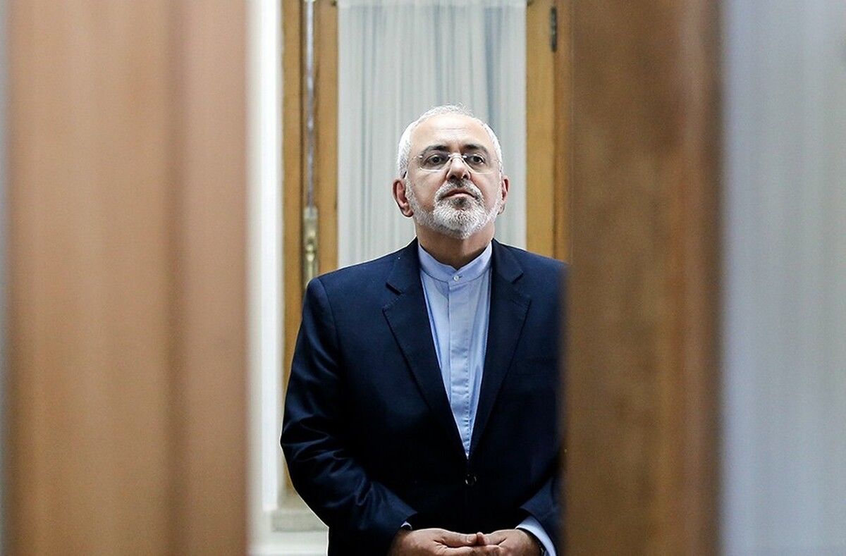 حضور ظریف در مراسم خطبه خوانی اربعین در حرم امام رضا + عکس