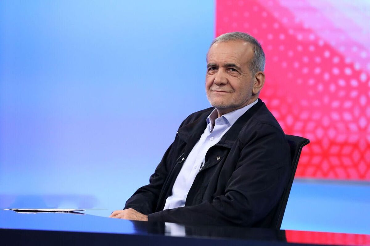 مسعود پزشکیان پس از قهرمانی تراکتور جشن گرفت؟
