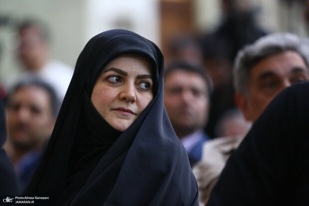 عکس دختر پزشکیان با همسران روسای جمهور