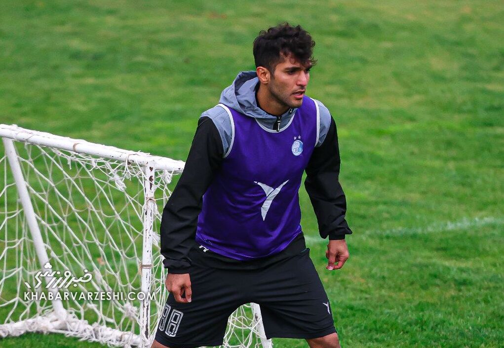 نکونام هافبک استقلال را خط زد