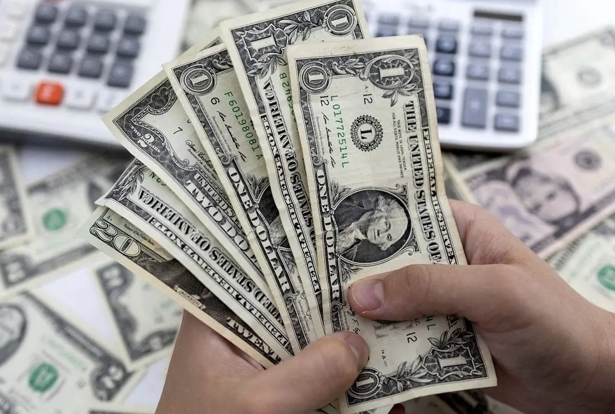 دلار بازهم برگشت؛قیمت دلار امروز یکشنبه ۵ مرداد۱۴۰۴