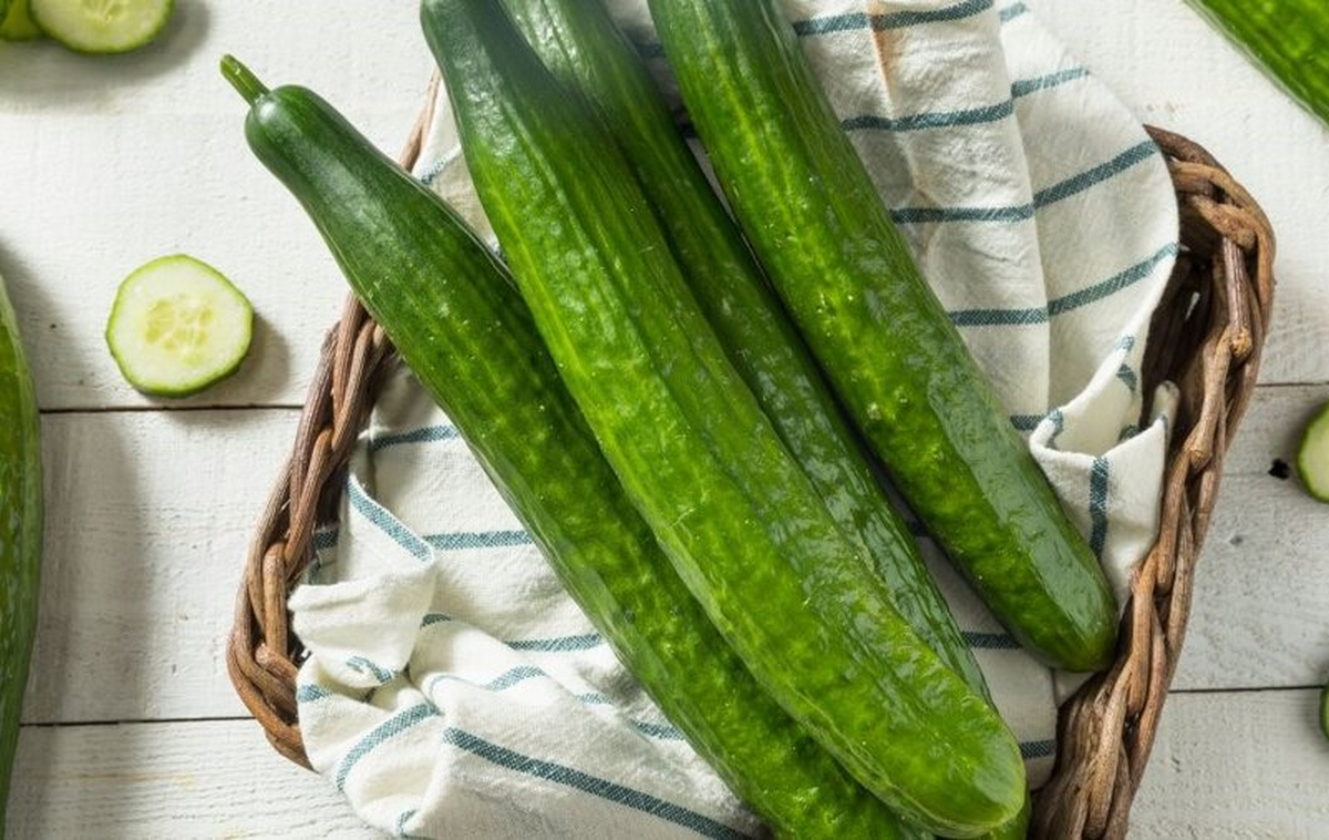 بهترین میوه برای جلوگیری از بوی بد دهان/ علت چیست؟