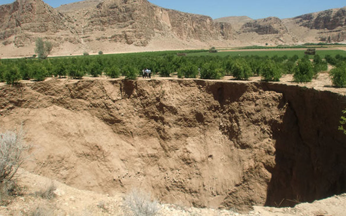ضربه خشکسالی به آثار تاریخی؛ فرونشست زمین در کمین است!