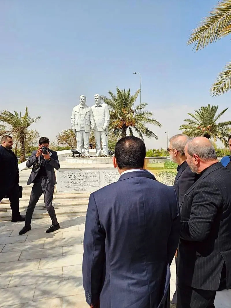 حضور لاریجانی در محل شهادت سردار سلیمانی + عکس