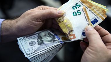 قیمت دلار و یورو امروز دوشنبه ۶ مرداد ۱۴۰۴