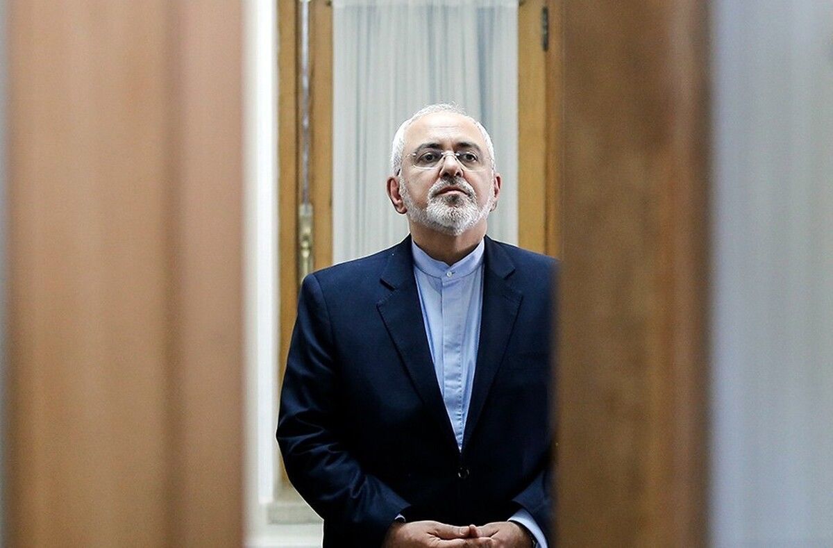 حضور ظریف در مراسم خطبه خوانی اربعین در حرم امام رضا + عکس