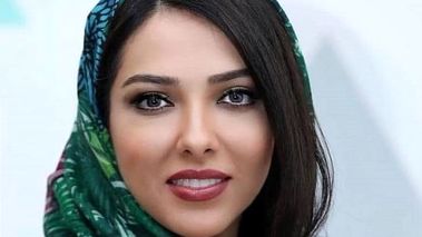 خوشحالی لیلا اوتادی از مهارت یک دختر در تعمیر ماشین 