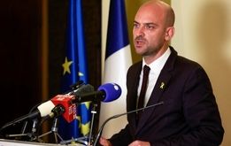 پاریس: خط مقدم جنگ مدام به اروپا نزدیک می‌شود