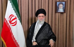 رهبر انقلاب: پایه‌های جمهوری اسلامی استوارتر از همیشه است