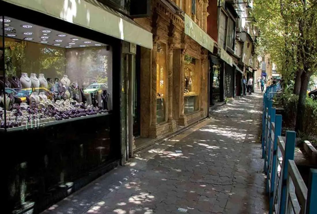 بازار طلا در تهران نیمه تعطیل است/ ماجرای اعتصاب طلافروش ها چیست