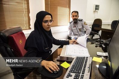 خانم آتش نشان زنان آتش نشان