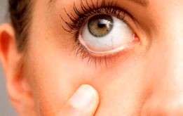 از جراحی خطرناک رنگ چشم چه می‌دانیم؟
