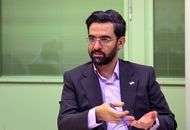 انتقاد دوباره آذری جهرمی از اختلال در جی پی اس