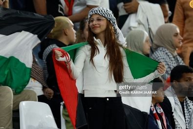 هواداران تیم فوتبال فلسطین در دیدار مقابل ایران
