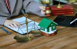 چگونه دعاوی ملکی پیچیده را با کمک وکیل متخصص در کوتاه‌ترین زمان حل کنیم؟