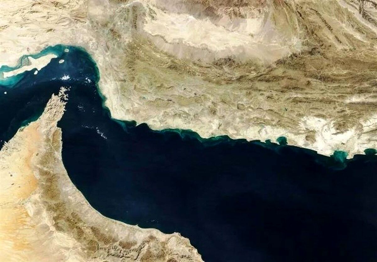 فرار دو نفتکش غول‌ پیکر از تنگه هرمز

